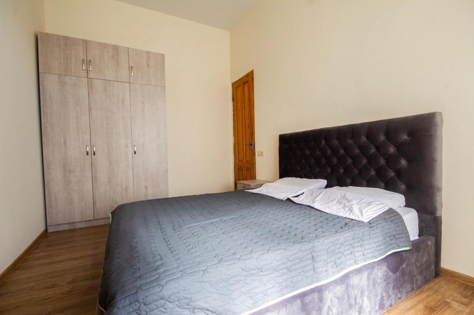 Center Apartment 3 Rooms Tiflis Dış mekan fotoğraf